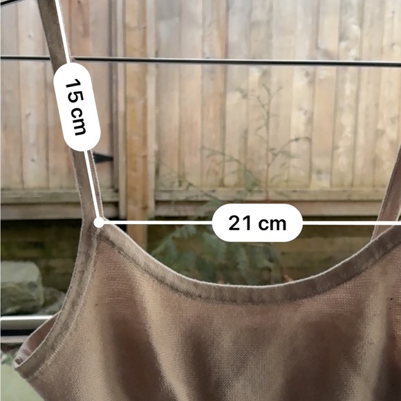 H&M Tan Ribbed Crop Top - Picture 2 of 6